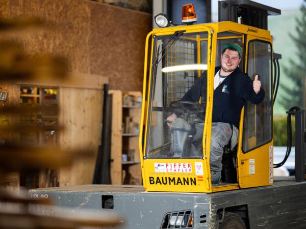 Holzbau_Mitterer_Stapler.jpg