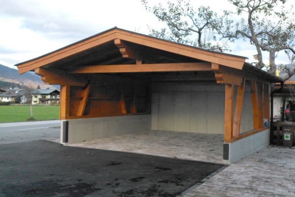 Klassisches Carport für 2 Autos